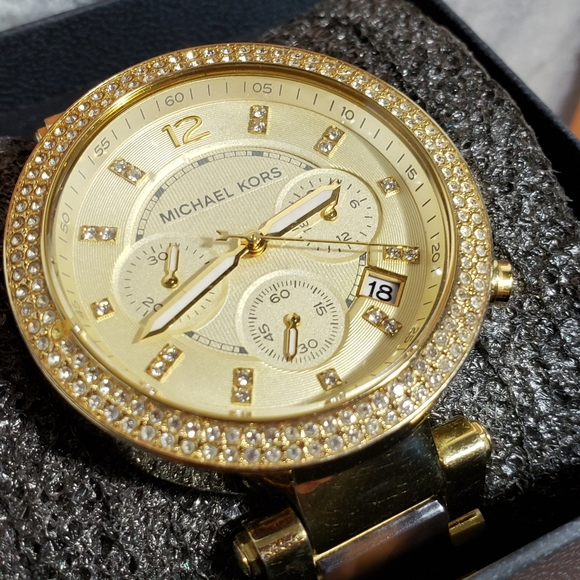 Michael Kors- mk5688 Parker gold tone tortoise shell acetate, great condition. - Picture 12 of 12